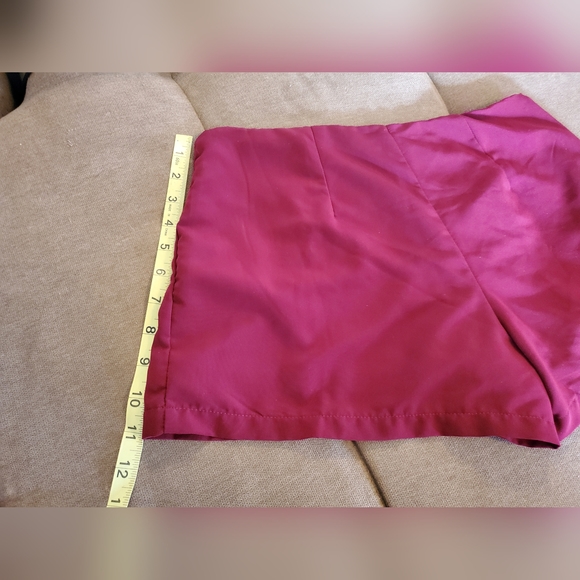 Forever 21 Medium zip maroon red skort skirt mini - Picture 9 of 10